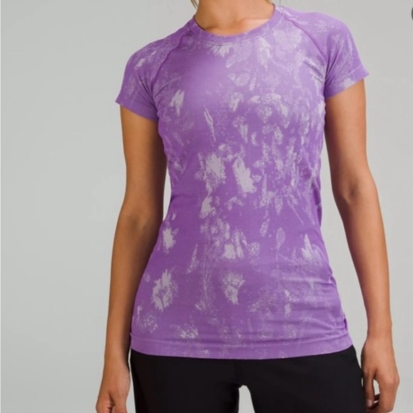 lululemon swiftly tech, moonlit magenta, worn twice, size 0 - Picture 1 of 3